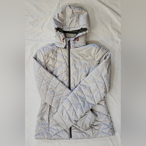 Tek Gear Warmtek Women's Silver Puffer Jacket - Picture 2 of 5